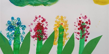 Powiększ grafikę: malujemy-patyczkami-wiosenne-kwiaty-438264.jpg