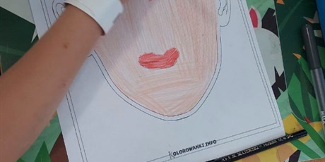 Powiększ grafikę: dzien-fryzjera-715388.jpg