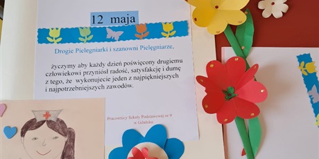Powiększ grafikę: dzien-pielegniarki-i-pielegniarza-616000.jpg