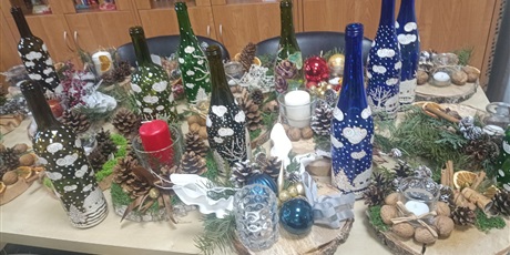 Powiększ grafikę: kiermasz-swiateczny-664284.jpg