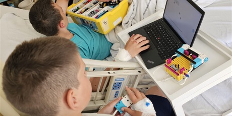 Powiększ grafikę: lekcja-informatyki-z-lego-615993.jpg