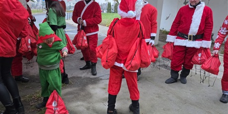 Powiększ grafikę: mikolaje-na-motocyklach-664255.jpg