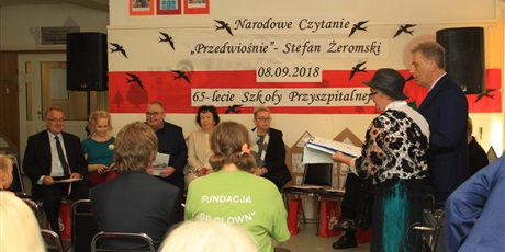 Powiększ grafikę: narodowe-czytanie-4752.jpg