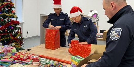 Powiększ grafikę: niebiescy-mikolaje-664240.jpg