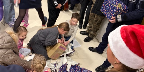 Powiększ grafikę: niebiescy-mikolaje-664243.jpg