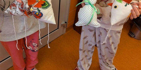 Powiększ grafikę: szyjemy-zajace-681699.jpg