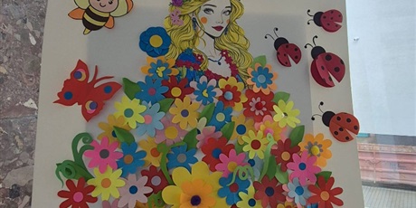 Powiększ grafikę: wiosenna-wystawa-684436.jpg