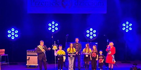 Powiększ grafikę: wspieramy-fundacja-przemek-dzieciom-678868.jpg
